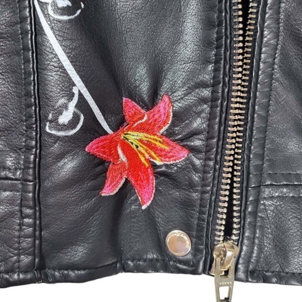 NEW Blank NYC Secret Keeper Faux Leather Embroidered Painted Jacket in Black - Picture 7 of 14